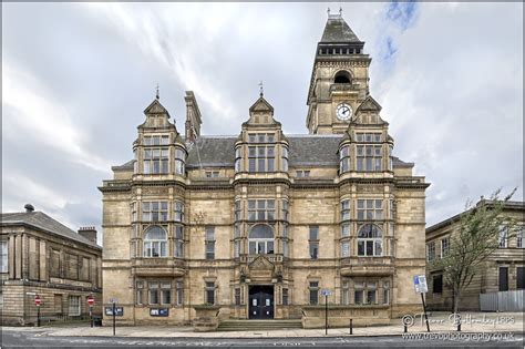 wakefield city hall.